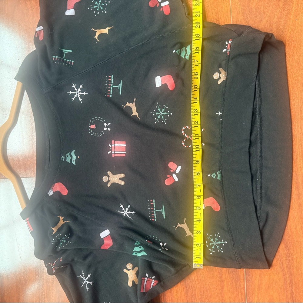 Chaser 🌲 holiday sweatshirt - Picture 6 of 12